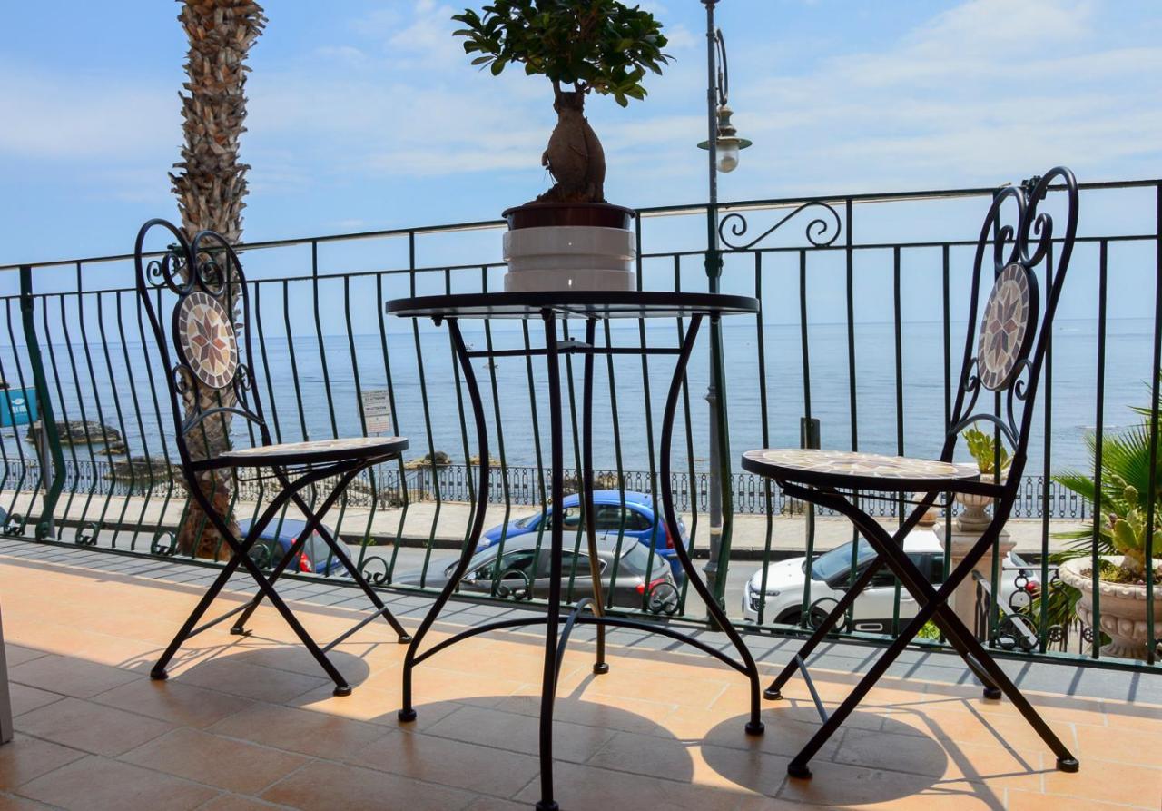 Ferienwohnung Sun Sea House Taormina Giardini-Naxos Exterior foto
